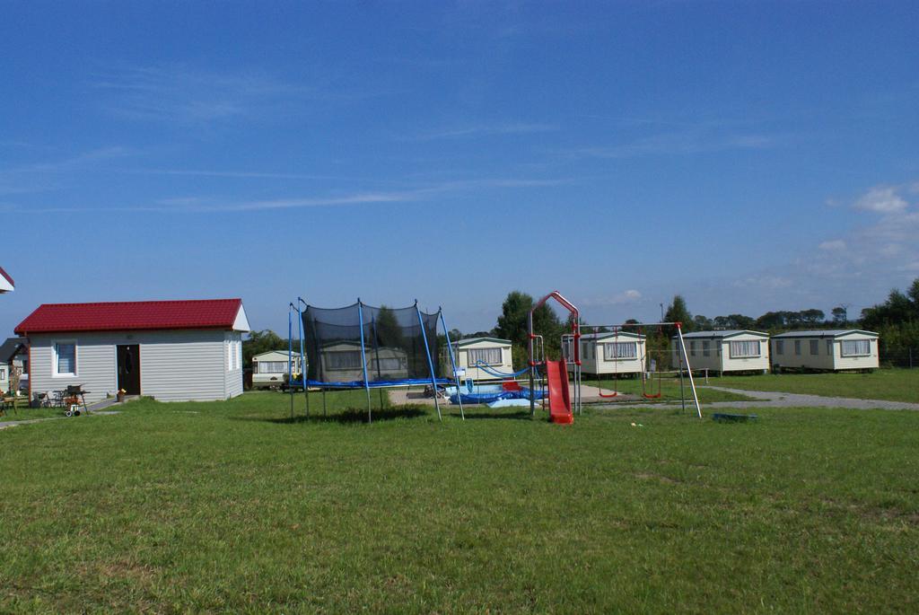 Cuma Camp Villa Sarbinowo Kültér fotó